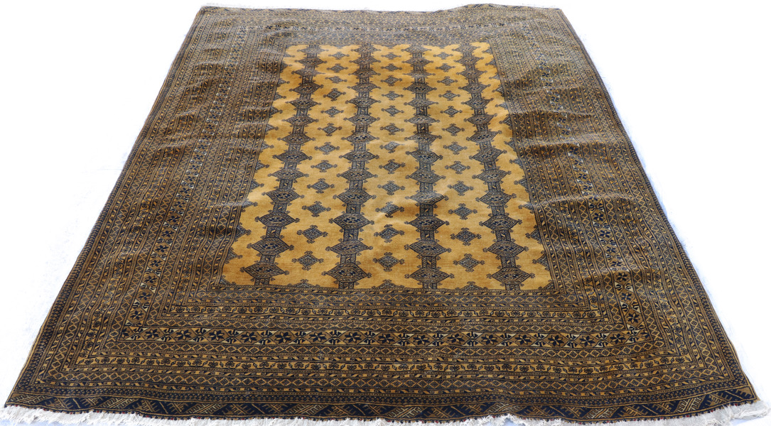 Handknuten matta, orientalisk