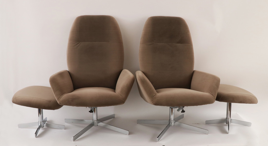 Fåtöljer med fotpall ett par, 2000-tal