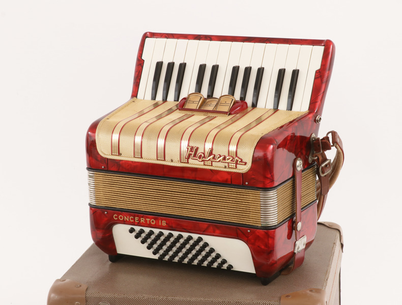 Pianodragspel, Hohner, Concerto IB