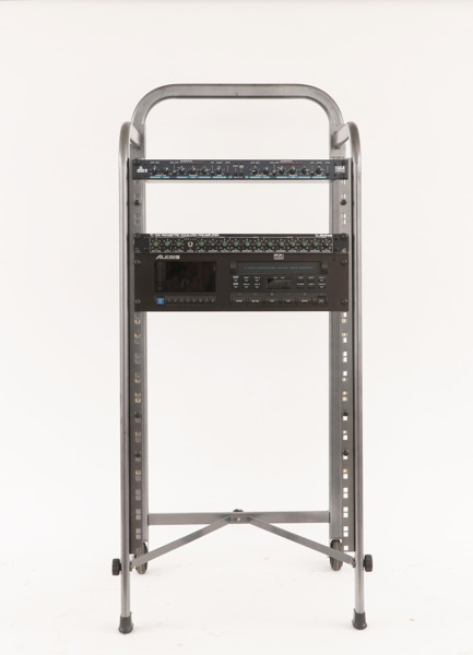 Rack med ljud- och bildutrustning 3 delar