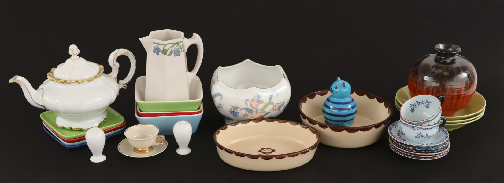 Parti porslin och keramik