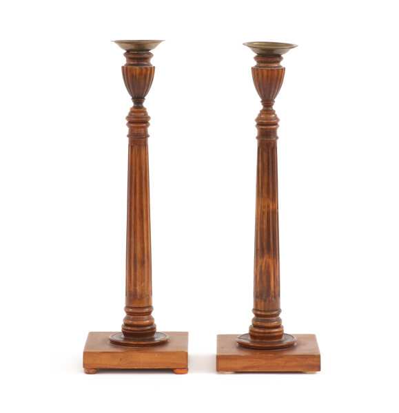 Ljusstakar ett par, sengustavianska, 1800-talets början