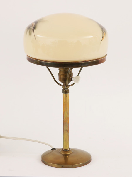 Bordslampa, 1900-talets första hälft