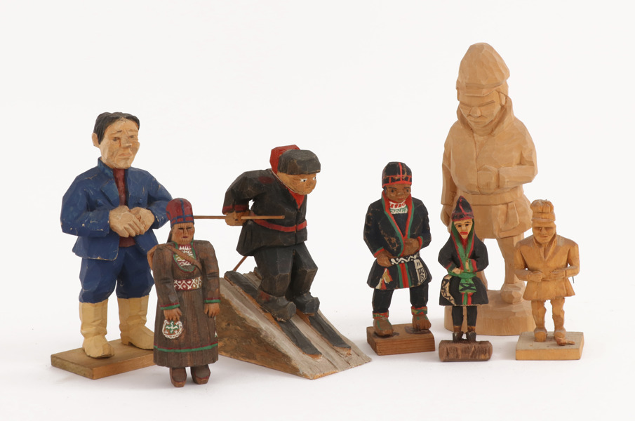 Träskurna figurer 7st