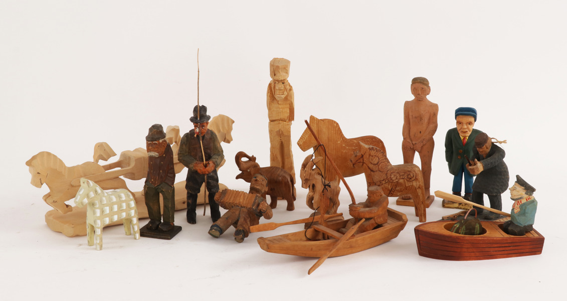 Parti träskulpturer