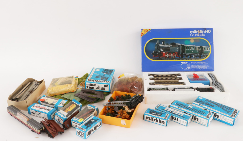 Parti tågdetaljer, mestadels Märklin