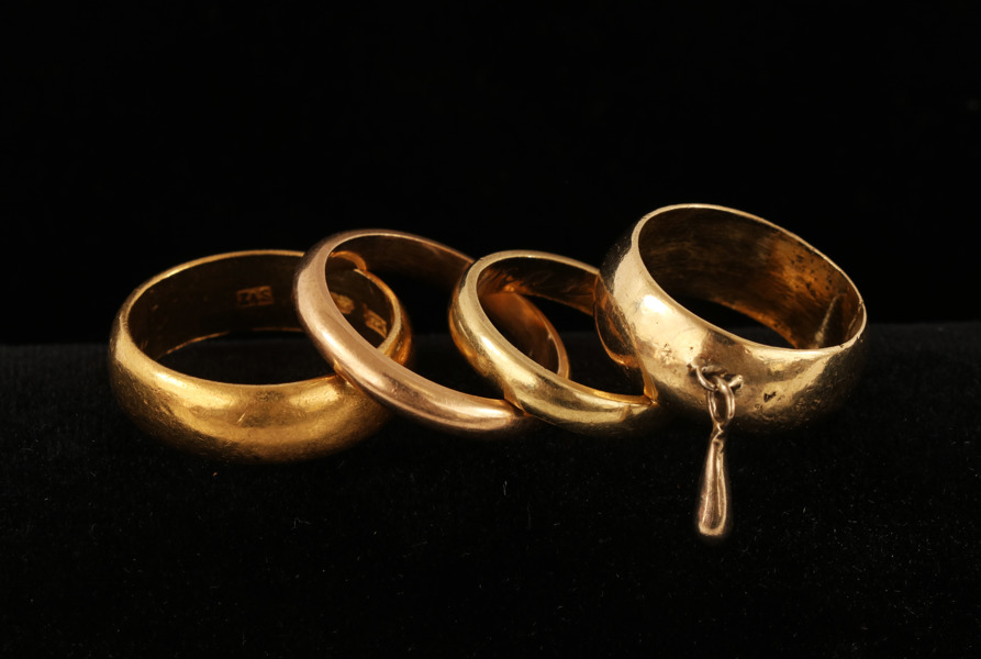 Guldringar 4st