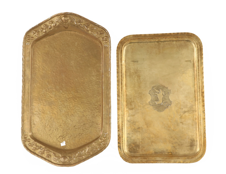 Serveringsbrickor 2st, 1900-talets första hälft