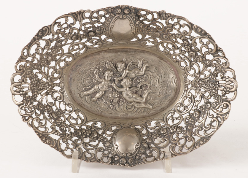 Dekorationsskål i silver, barockstil, 1900-tal