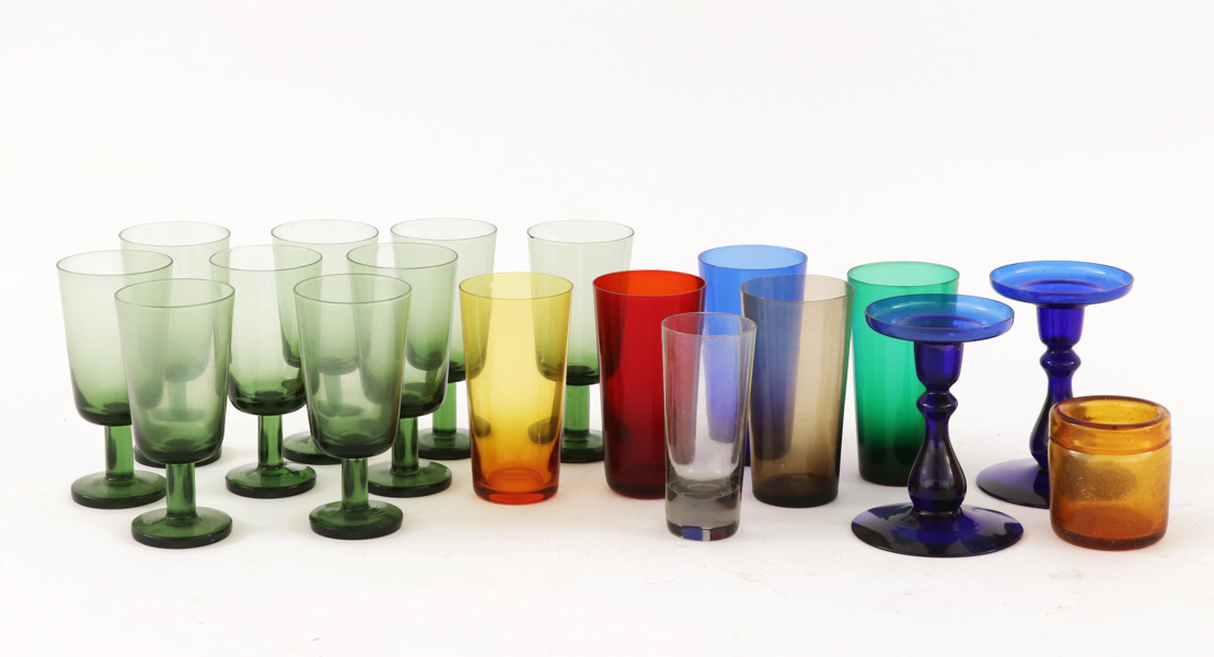 Färgat glas 18 delar