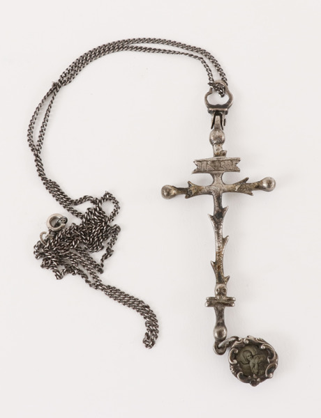 Halsband med hänge, silver