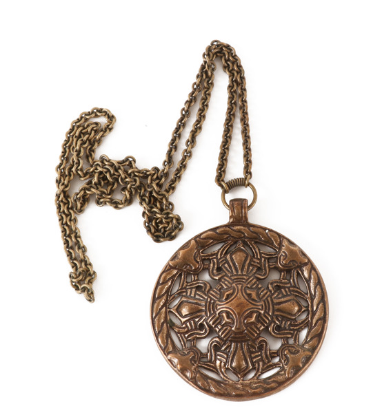 Halsband med hänge, Kalevala, Finland