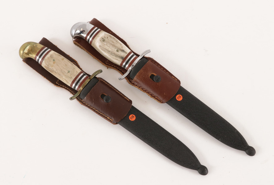Knivar 2st, Erik Frost, Mora
