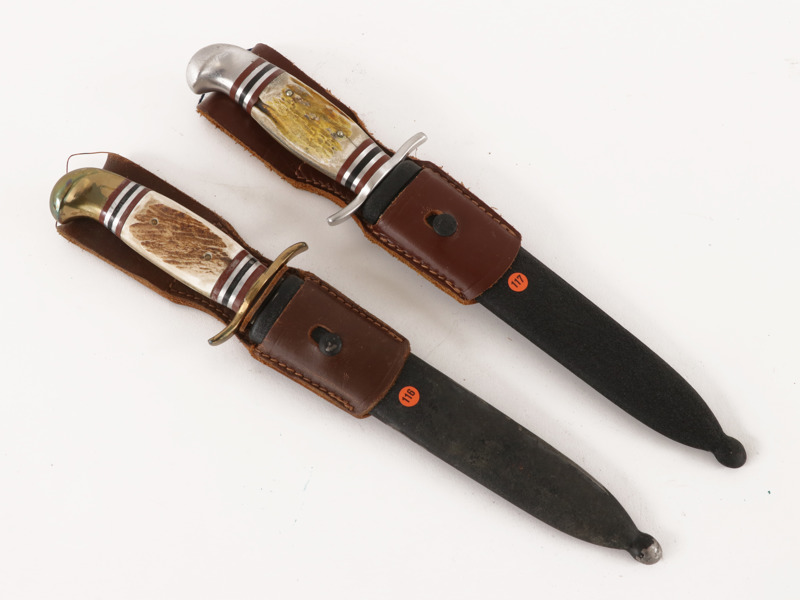 Knivar 2st, Erik Frost, Mora
