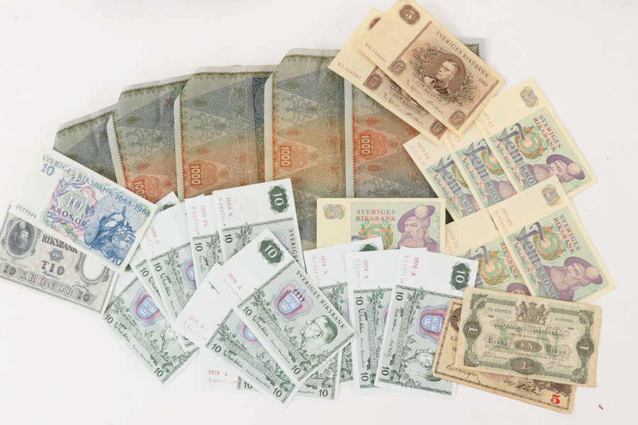 Parti äldre sedlar, svenska samt utländska