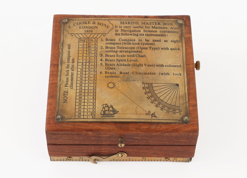 Nautisk kompass, Marine Masterbox, T.Cook & Sons, London, 1900-talets andra hälft