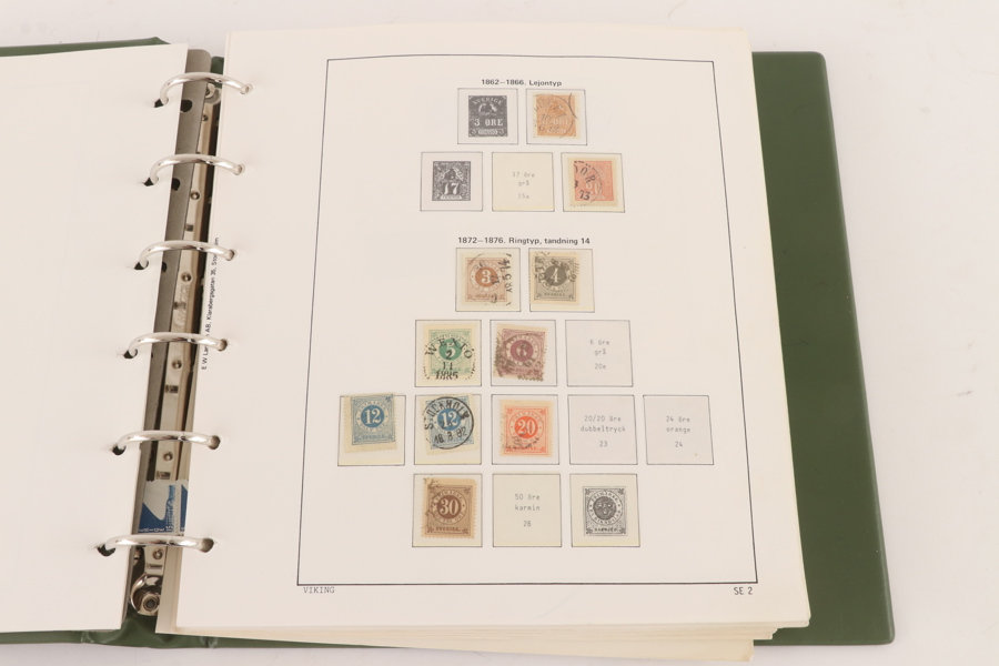 Album med svenska frimärken, bl.a. 1800-tal