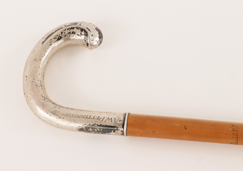Spatserkäpp med silverhandtag, 1900-talets första hälft