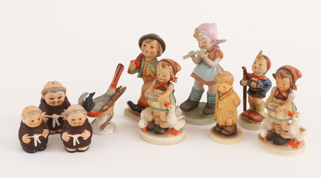 Figuriner 10 delar, mestadels Goebel
