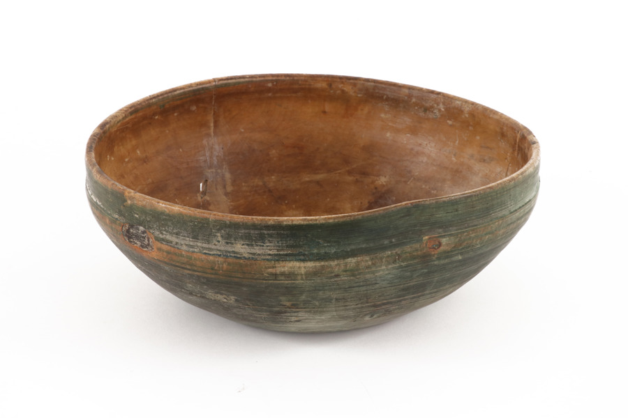 Svarvskål, allmoge, 1800-tal