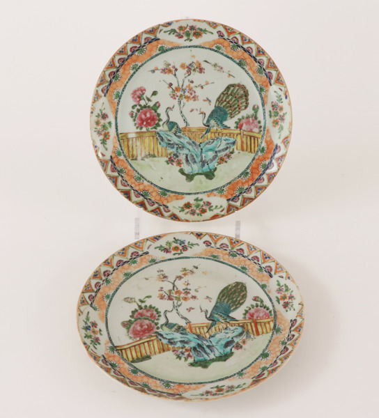 Tallrikar ett par, Kina, Qianlong, 1700-tal