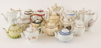 Te- och kaffekannor 16st, bl.a. 1800-tal