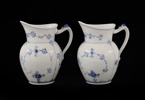 Mjölkkannor ett par, "Musselmalet", Royal Copenhagen, Danmark