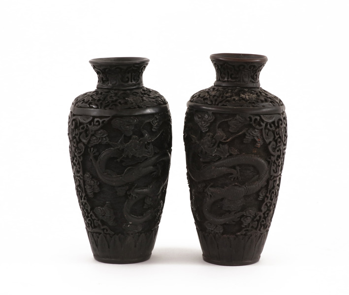 Vaser ett par, Asien, 1900-tal