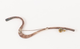 Brosch i sterlingsilver, Klädd i Konst, Gustafs, 1994