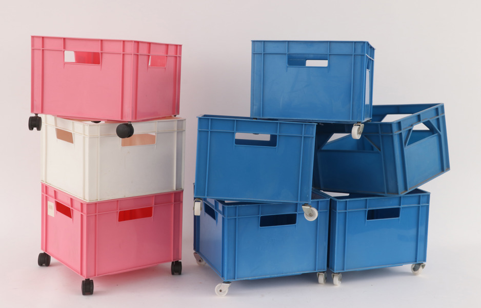 Plastbackar 8st, 1900-talets andra hälft