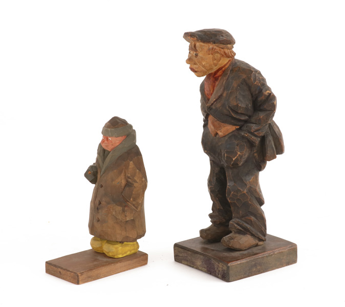 Träskurna figurer 2st