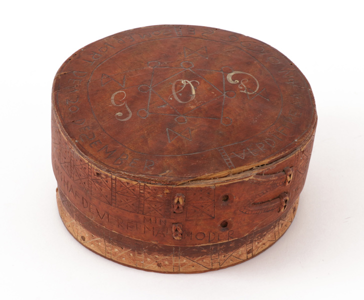 Svepask, allmoge, daterad 1696
