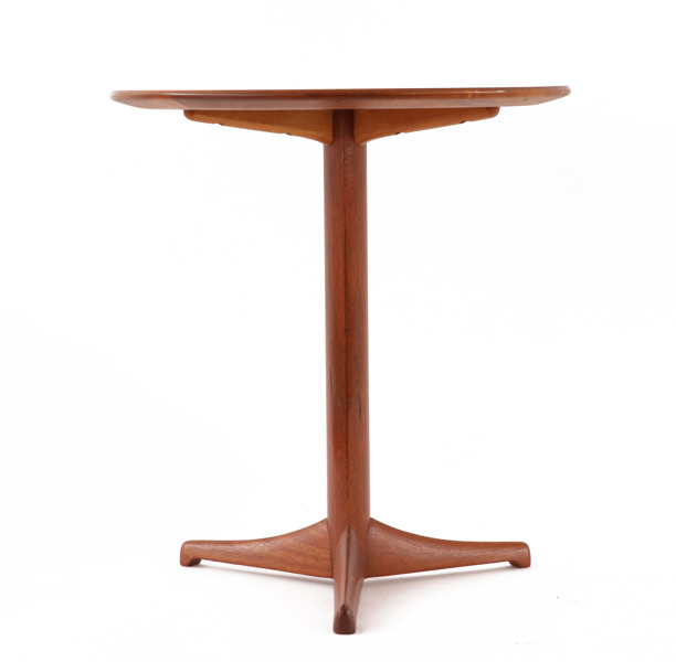 Sidobord, Kerstin Hörlin Holmqvist för Nordiska Kompaniet, daterat 1964