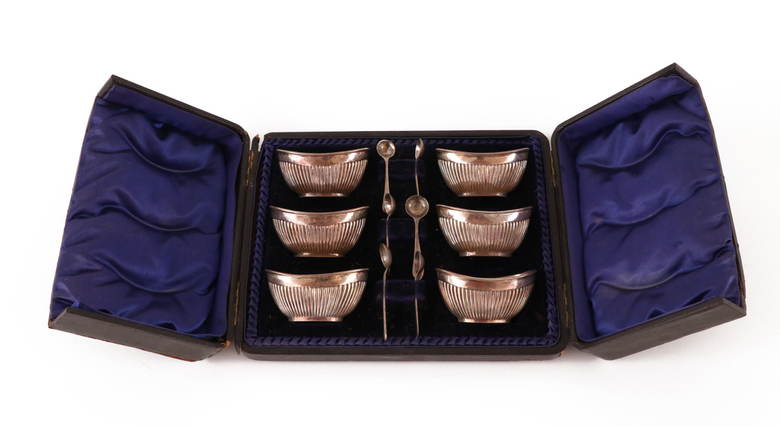 Saltkar med skedar 6st, sterlingsilver, Birmingham, England
