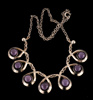 Halsband i silver, Hermans Siersbol
