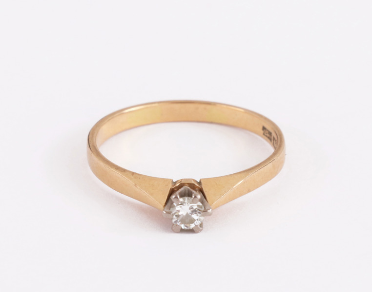 Enstensring i 18k