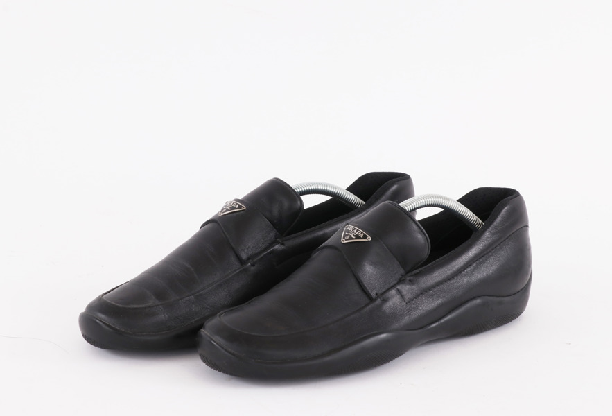 Loafers ett par, Prada, Italien