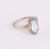 Ring i 18k vitguld