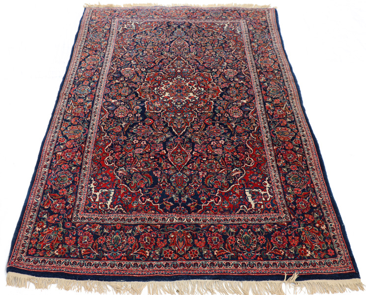 Handknuten matta, orientalisk