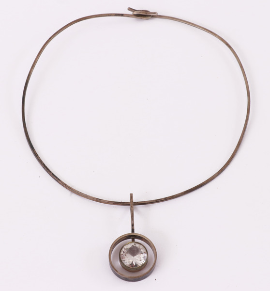 Halsband med hänge, silver 
