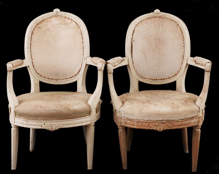 Karmstolar ett par, gustavianska provinsarbeten, 1800-talets första del