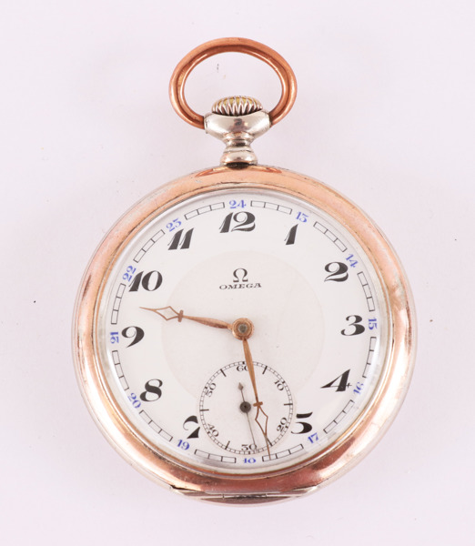 Fickur i silver, Omega