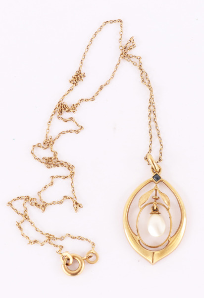 Halsband med hänge, 18k