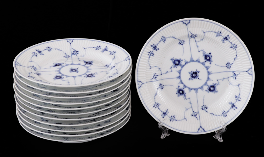 Förrättstallrikar 12st, "Musselmalet", Royal Copenhagen, Danmark