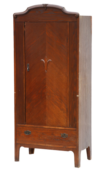 Klädskåp, jugend, 1910/20-tal