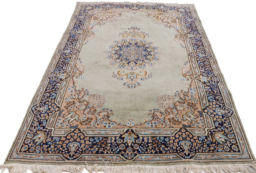 Handknuten matta, orientalisk