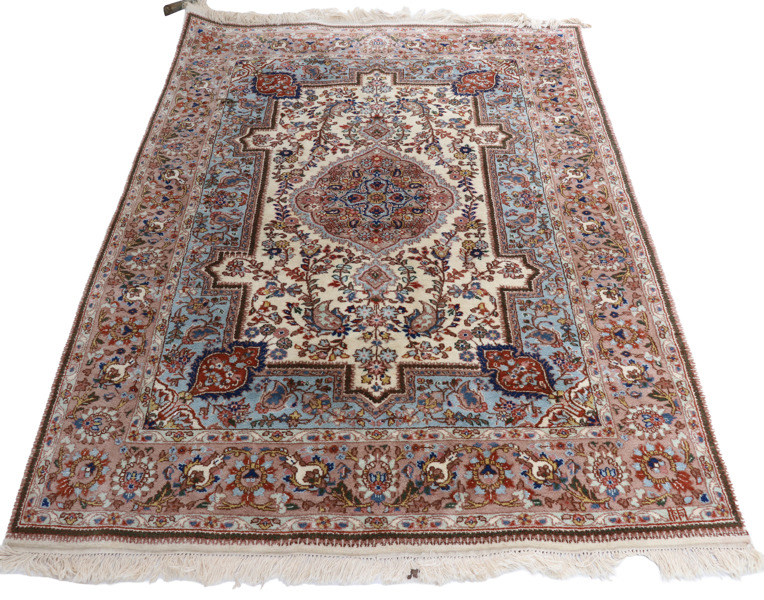 Handknuten matta, orientalisk