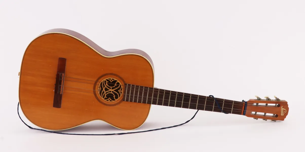 Akustisk gitarr, Levin, modell 116, 1965