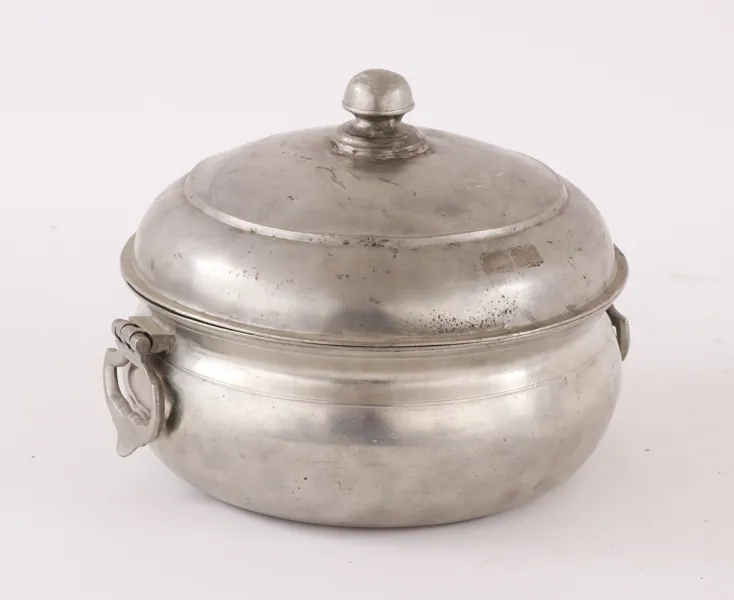 Stor grötterrin i tenn, 1822