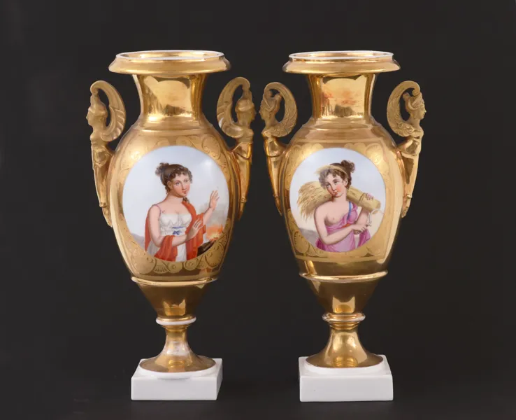 Urnor ett par, empire, 1800-talets första hälft